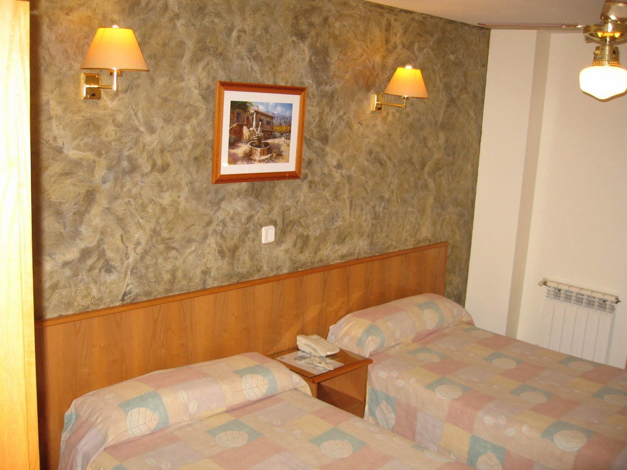 Hotel Camargo Igollo Exterior foto